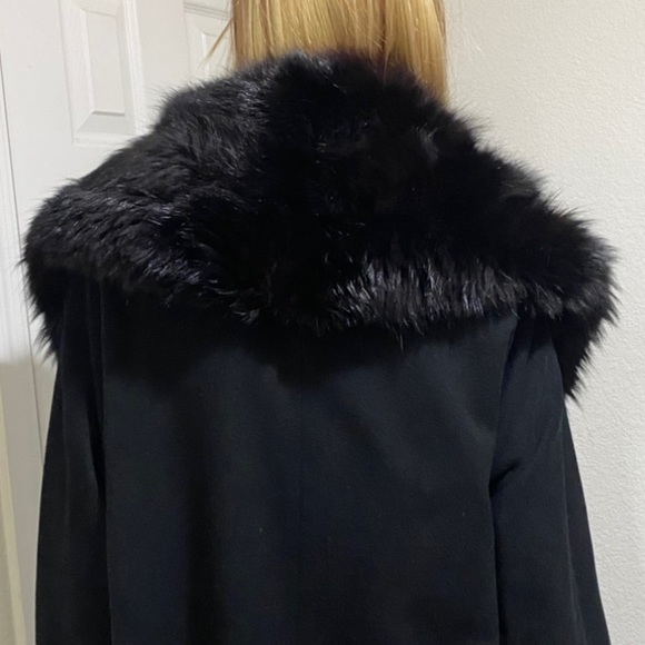 Vintage CAPELLA A Luxurious Fabric Fur Collar Black Open front Long Coat - Picture 8 of 12